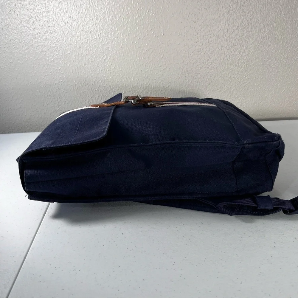 Herschel City Offset Mid-Volume 14L Backpack Navy Blue
